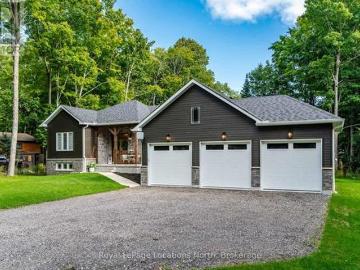 15 Pinecone Avenue, Tiny, ON, L9M 0J2 house for lease | Listing ID S13124 | Royal LePage