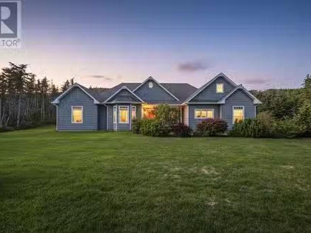 15 Pondside Road, Bristols Hope, NL, A1Y 0A7 house for sale.