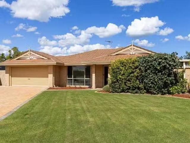 15 Porpoise Grove, Waikiki, WA 6169
