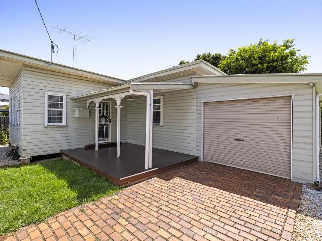 15 Price Lane, Toowoomba City QLD 4350 House For Rent | Domain