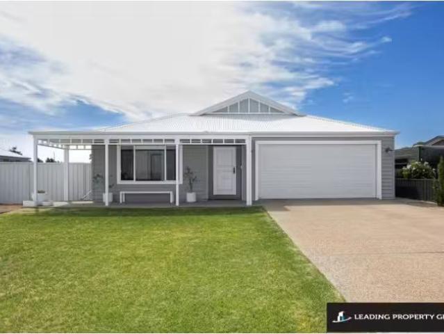 15 Prichard Place, LOCKHART House for rent Listed by Lucinda.