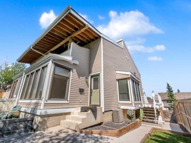 15 Ranch Glen Drive Nw, Calgary, AB, T3G 1T2 house for sale | Listing ID A2349 | Royal LePage