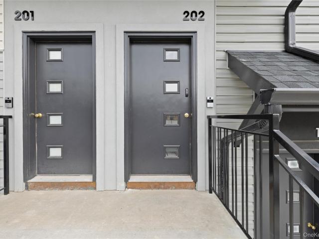 15 Ridge Ave, Unit 204, Spring Valley, NY 10977 | MLS #897864