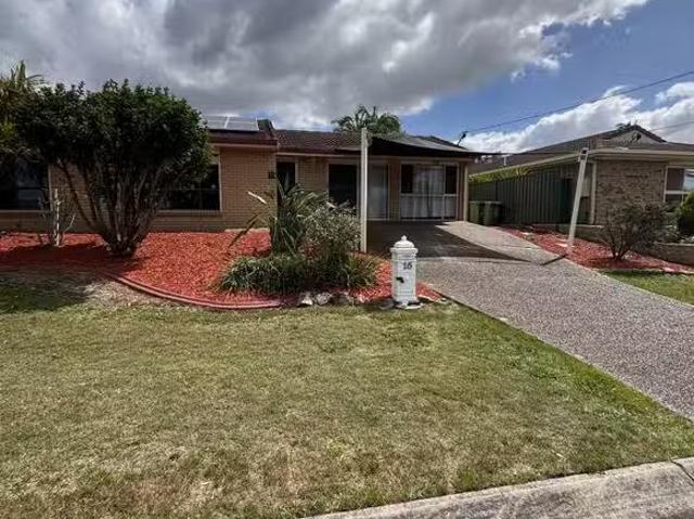 15 Robert Stanley Drive, MOUNT WARREN PARK, QLD 4207 House f.