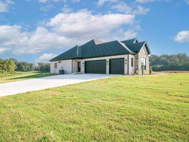 15 Rory Drive