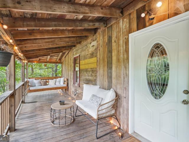15 Rustica Drive