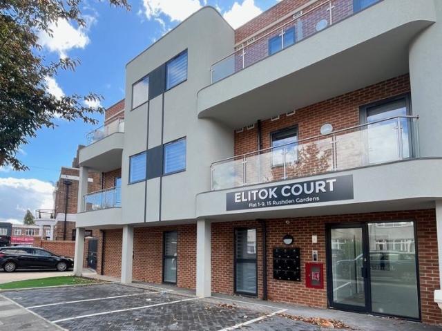15 Rushden Gardens, London IG5, 3 bed flat to rent, £2,200 pcm | PrimeLocation
