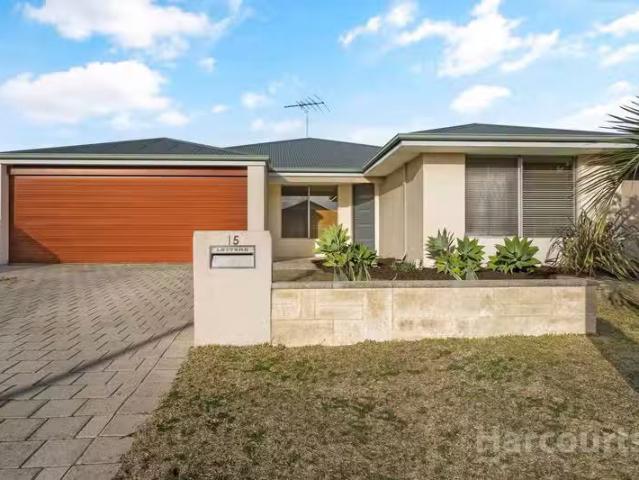 15 Scarab Court, HALLS HEAD, WA 6210 House for Rent