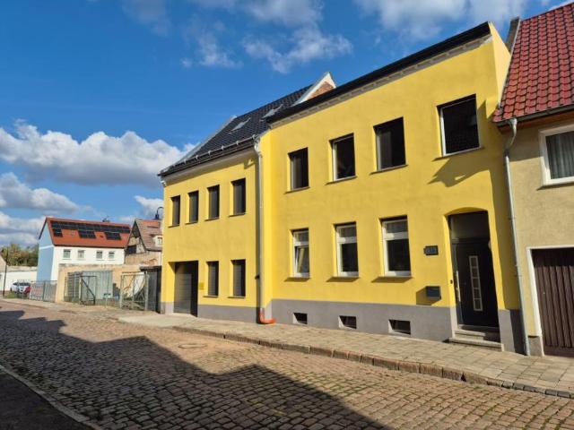 15 Schlafzimmer Haus Calbe Deutschland 102555536