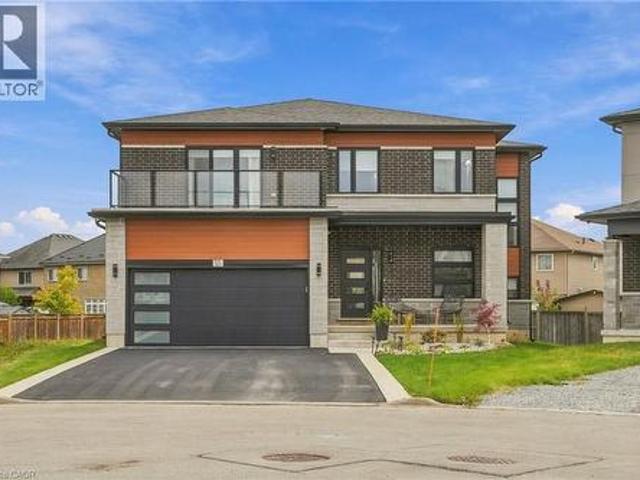 15 Saint Anthony Place, Hamilton, ON, L9C 0E4 house for sale | Listing ID 40871 | Royal LePage