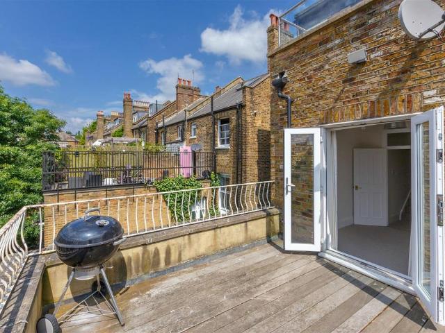 15 Savernake Road, Maitland Park, London, NW3 2JT, United Kingdom | 2 bed apartment for rent #138989956 | Rentberry