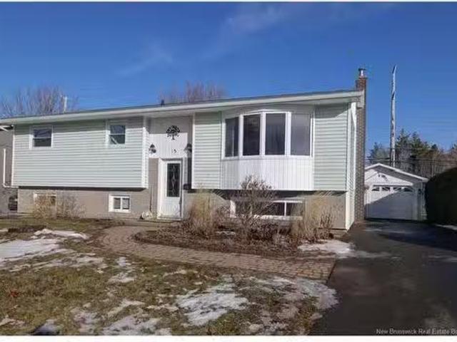 15 Shephard Dr, Oromocto, NB, E2V 2M2 house for sale Listin.