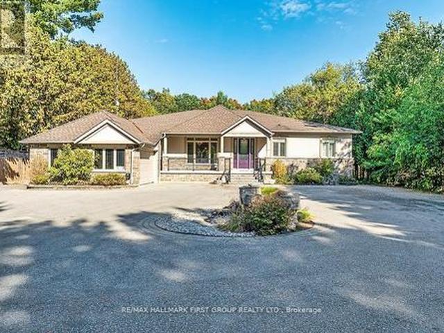 15 Shepherd Road, Whitby, ON, L1M 1G8 house for sale | Listing ID E13020 | Royal LePage