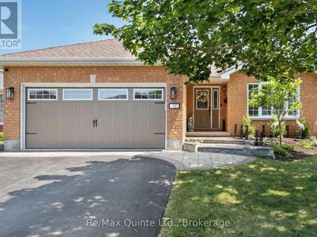 15 Spruce Gardens, Belleville Ward, ON, K8N 5W3 house for sale | Listing ID X13588 | Royal LePage