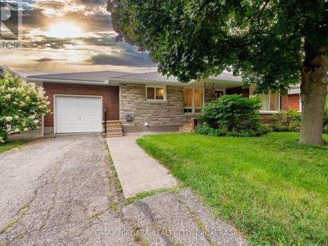 15 Springbank Drive, St. Catharines Ridley, ON, L2S 2K1 house for sale | Listing ID X13614 | Royal LePage