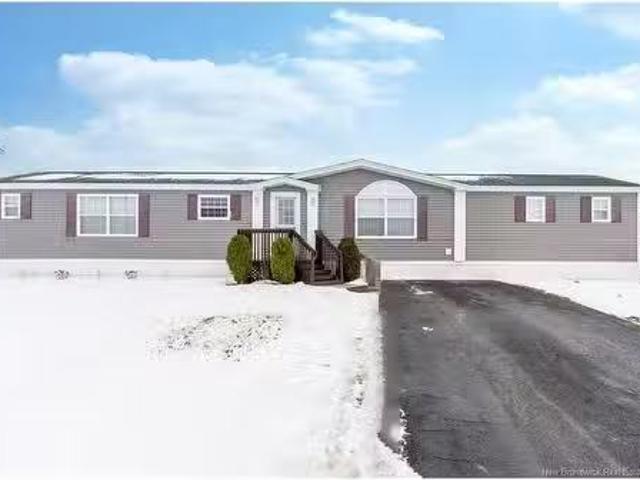15 Springfield Crt, Riverview, NB, E1B 0C9 house for sale L.