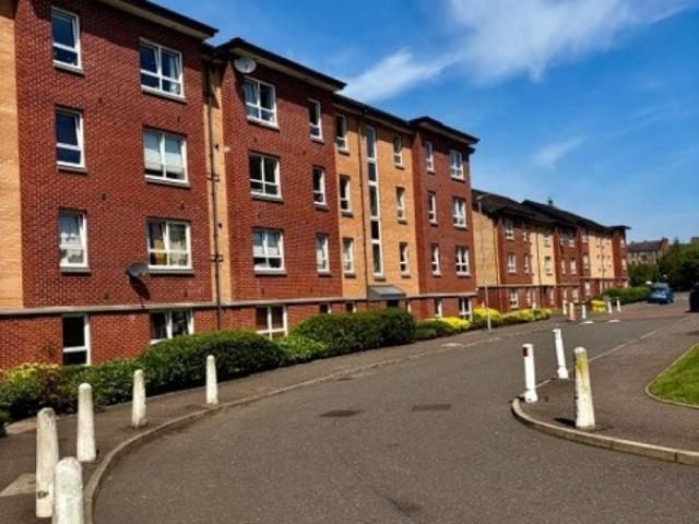 15 Springfield Gardens, Glasgow G31, 2 bed flat to rent, £950 pcm | PrimeLocation