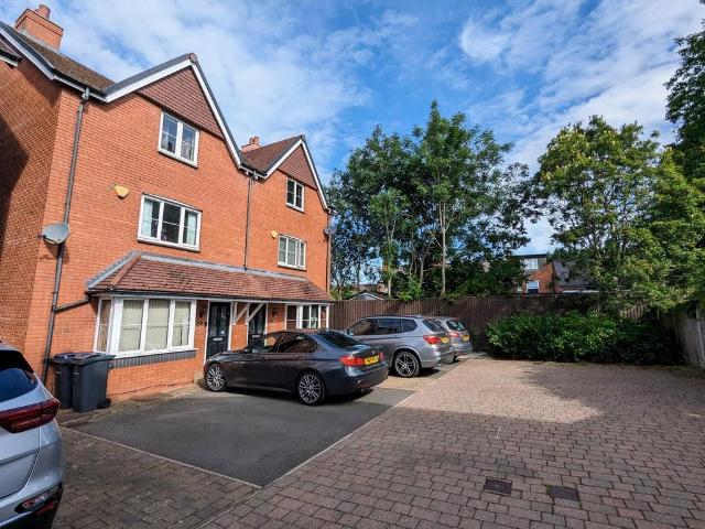 15 Stoney Leasow, Sutton Coldfield, B72 1BZ, United Kingdom | 4 bed townhouse for rent #139621528 | Rentberry