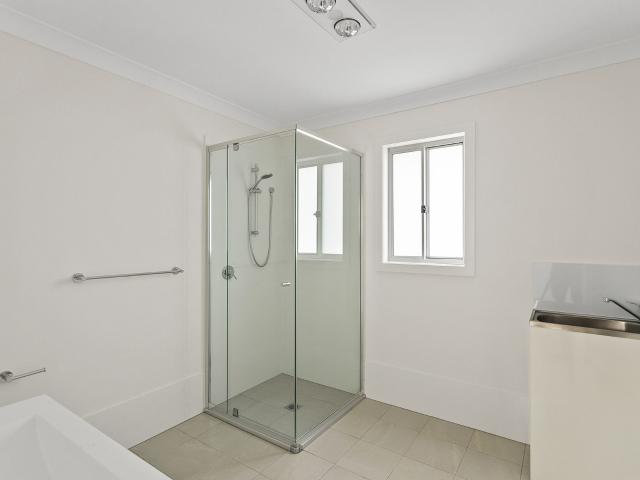 15A Central Avenue Oak Flats, NSW 2529