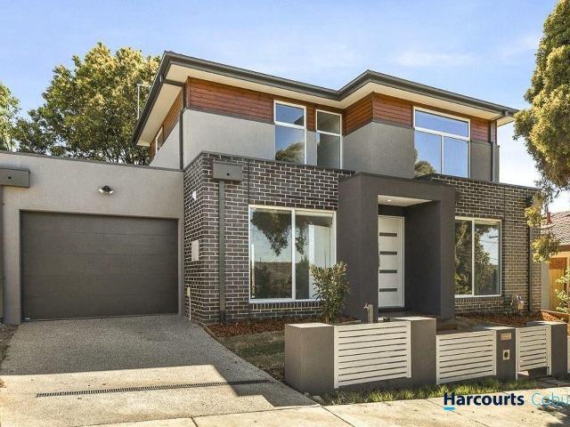 15a Meadowbank Avenue, DONCASTER, VIC 3108