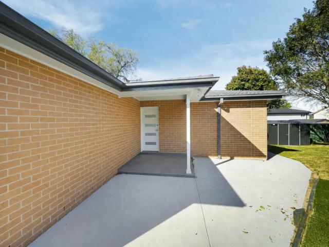 15a swiveller close, ambarvale nsw for rent lj hooker