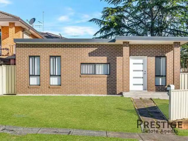 15A Piesley Street, Prairiewood, NSW 2176