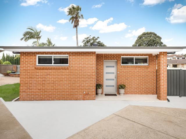 15A Woodman Place, Abbotsbury NSW 2176
