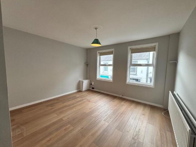 15B North Street, Carrickfergus, BT38 7AQ