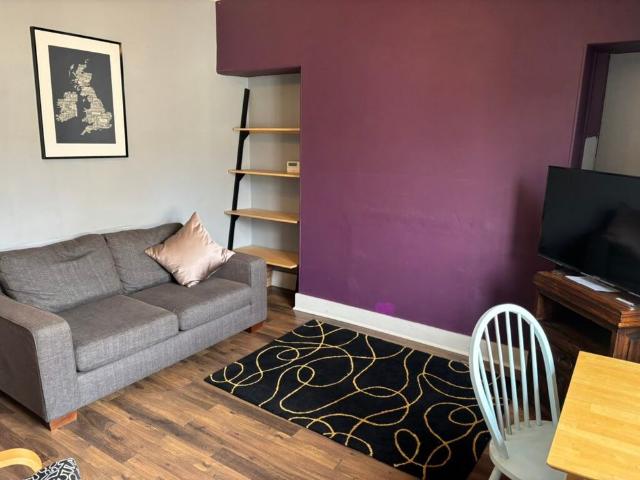15f Wallfield Crescent, Aberdeen, AB25 2LJ