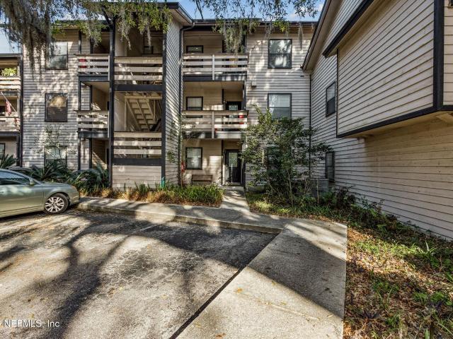 1604 Arcadia Dr, Unit 105, Jacksonville, FL 32207 | MLS #2133