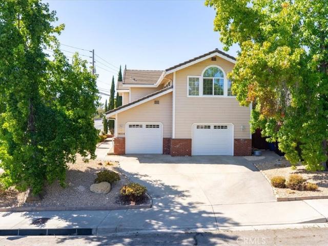 1604 La Vineda Court