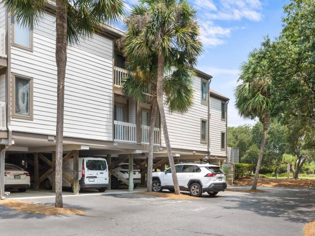 1604 Live Oak Park