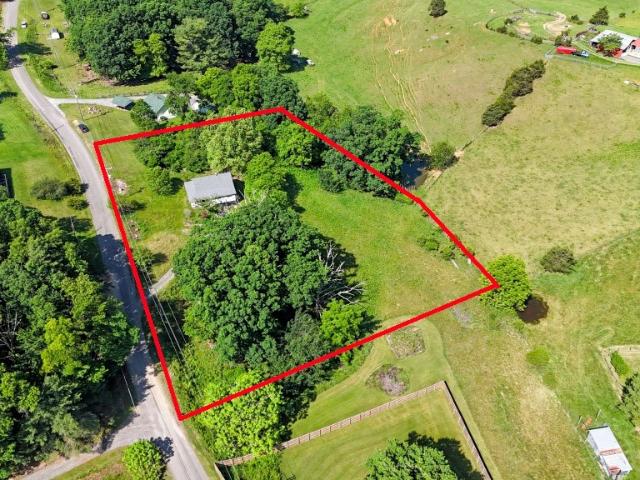 1604 Loafers Rest Road