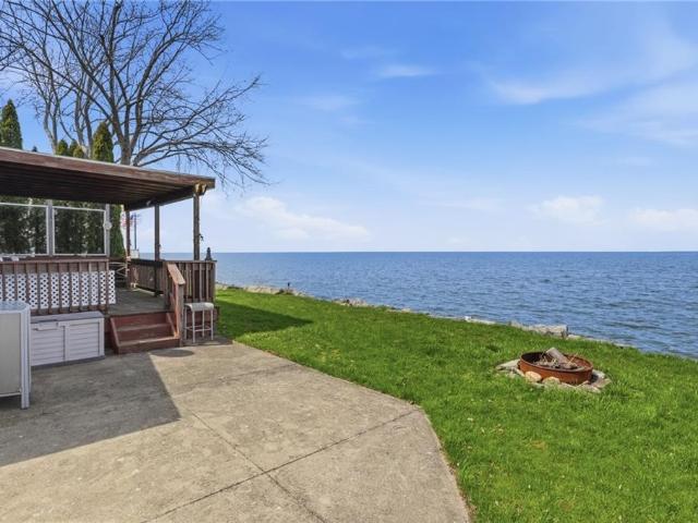 16055 Lomond Shores W