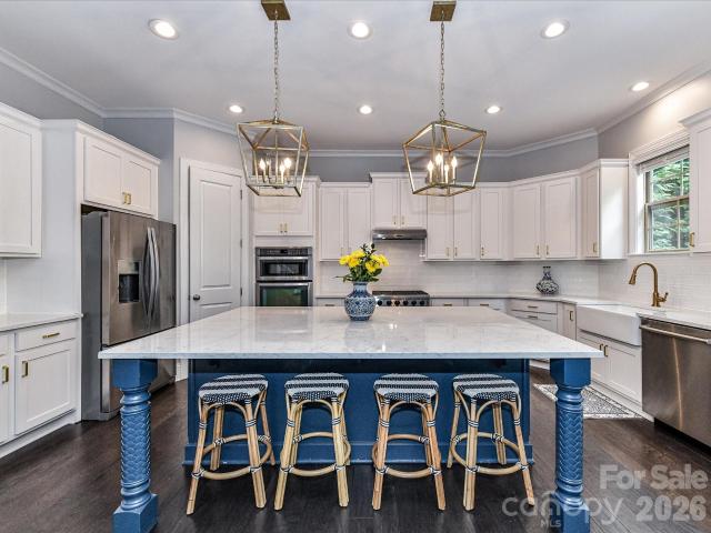16056 Reynolds Drive