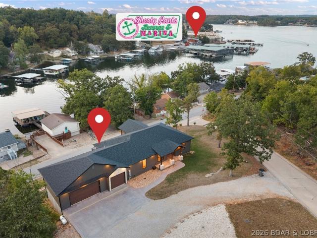 1605 Mockingbird Lane