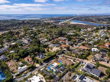 1605 Burgundy Rd, Encinitas, CA 92024 | MLS #250042