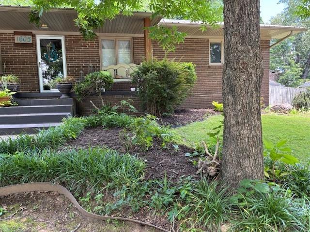 1605 Brentwood Drive