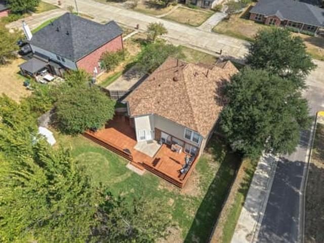 1605 Dominik Drive
