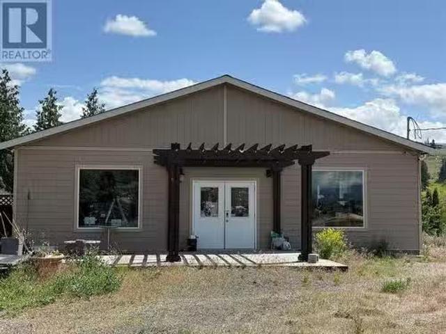 1605 Garner Road, Kelowna, BC, V1P 1E5 commercial for lease.