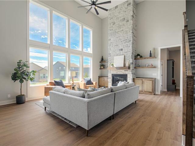 1605 SW Arbor Park Drive