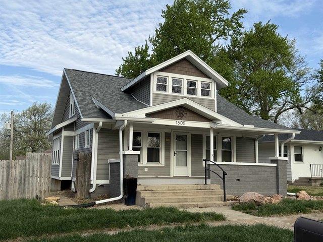 1605 Valley Ave, Falls City, NE 68355