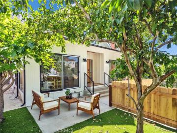 1606 N Kingsley
