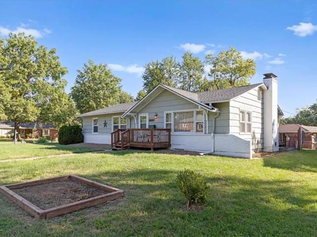 1606 NE 68TH Place