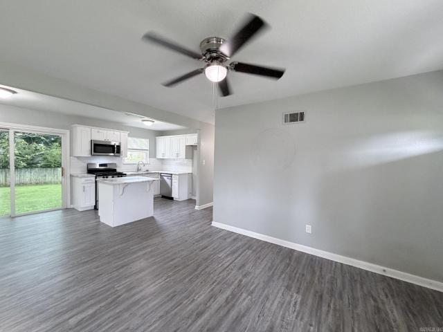 1606 Lariat Circle