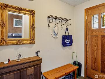 1606 rd Avenue SE