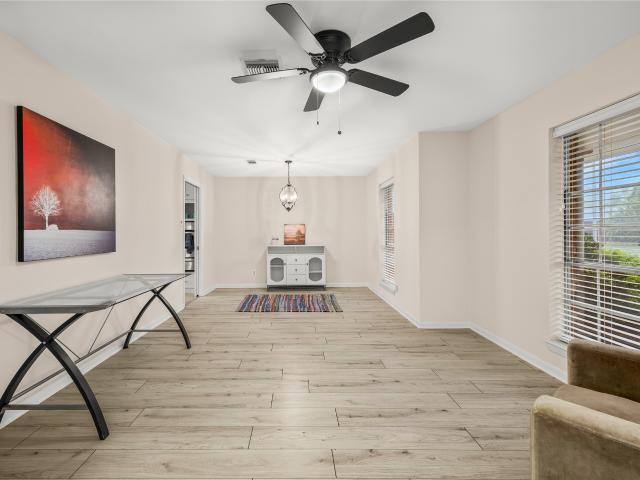 1607 Buescher Drive