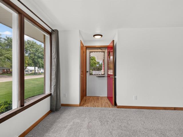 1607 cormier road