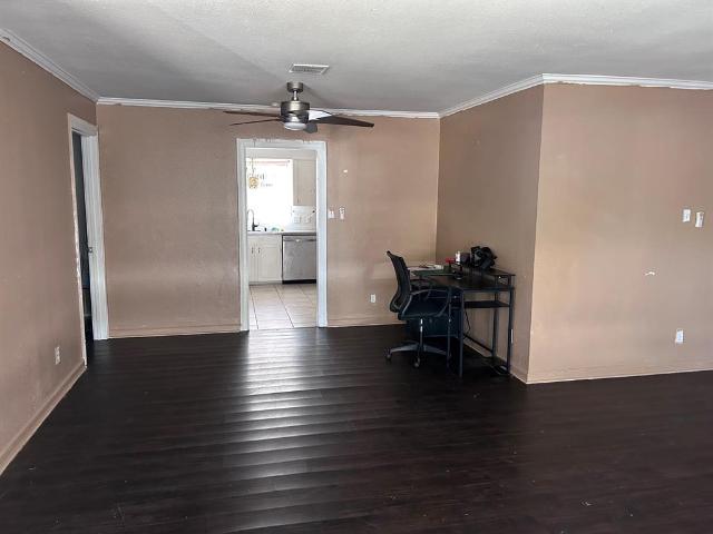 1607 Donald Drive
