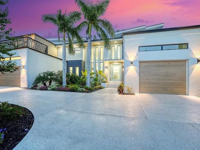 1607 Flower Dr, Sarasota, FL